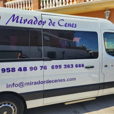 Transporte adaptado para usuarios de Mirador de Cenes