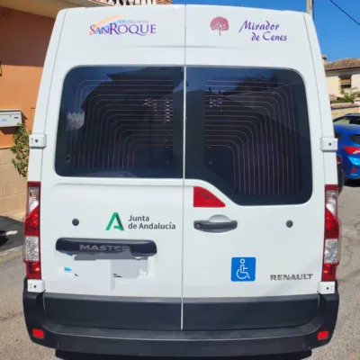 Transporte adaptado para usuarios de Mirador de Cenes